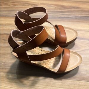 Brown Strappy Women's Wedge Sandals